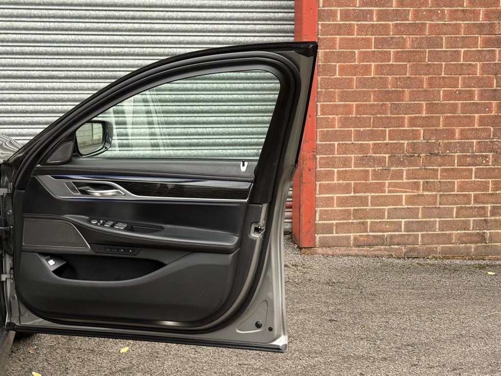 Used BMW 7 Series 2019 for sale - 76698100: Photo 44