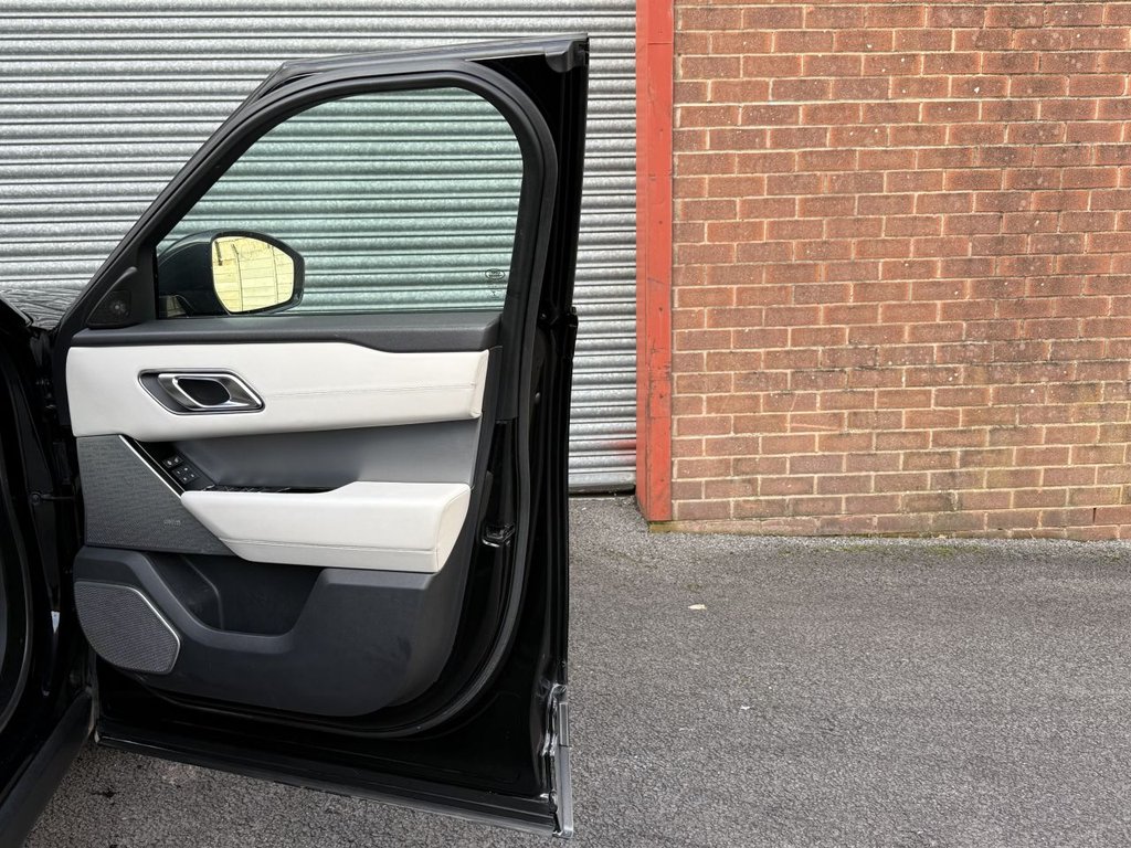 Used Land Rover Range Rover Velar 2018 for sale - 77655186: Photo 35