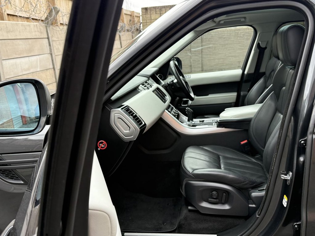 Used Land Rover Range Rover Sport 2016 for sale - 77850318: Photo 17