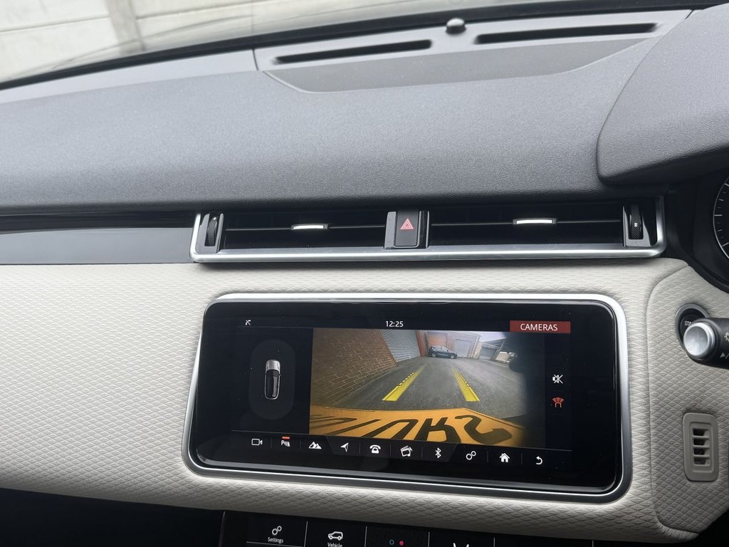 Used Land Rover Range Rover Velar 2017 for sale - 77328138: Photo 28