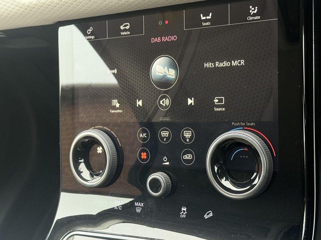 Used Land Rover Range Rover Velar 2017 for sale - 77328138: Photo 34