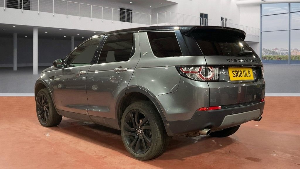 Used Land Rover Discovery Sport 2018 for sale - 77780698: Photo 3