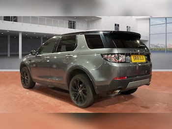 Used Land Rover Discovery Sport 2018 for sale - 77780698: Photo