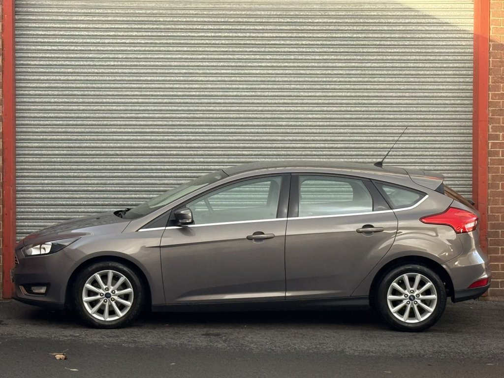 Used Ford Focus 2015 for sale - 76698279: Photo 10
