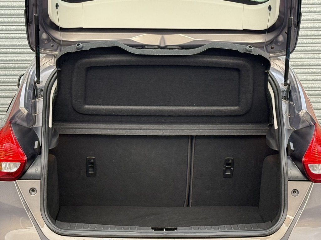 Used Ford Focus 2015 for sale - 76698279: Photo 19