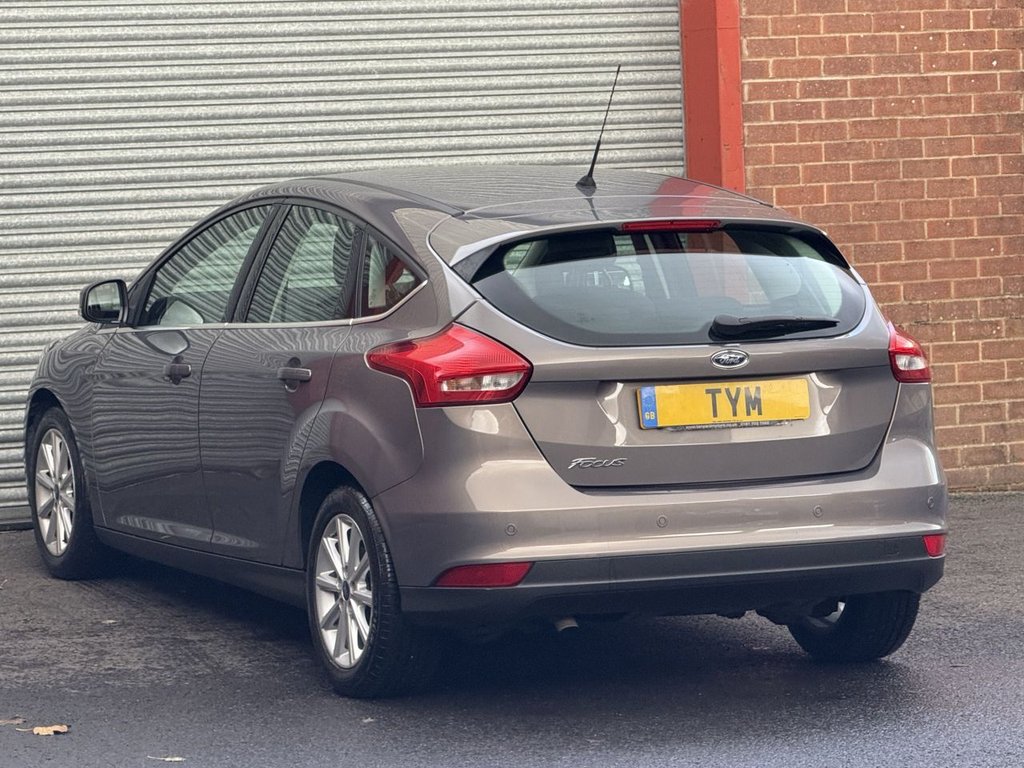 Used Ford Focus 2015 for sale - 76698279: Photo 5