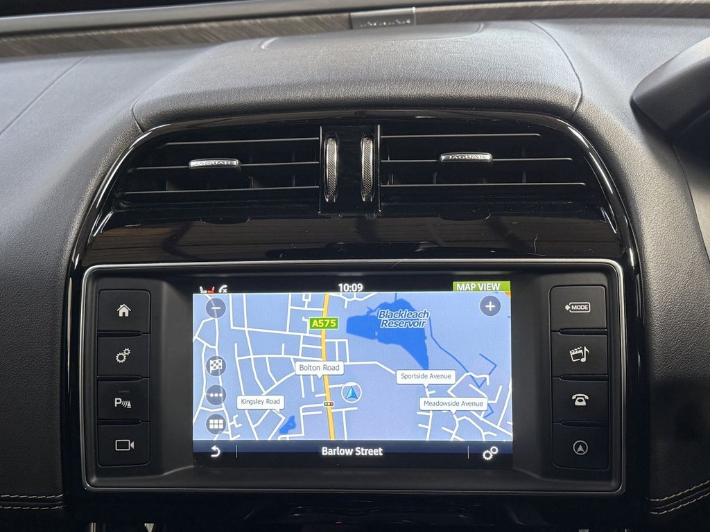 Used Jaguar XE 2015 for sale - 78154067: Photo 27