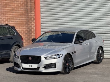 Used Jaguar XE 2015 for sale - 78154067: Photo