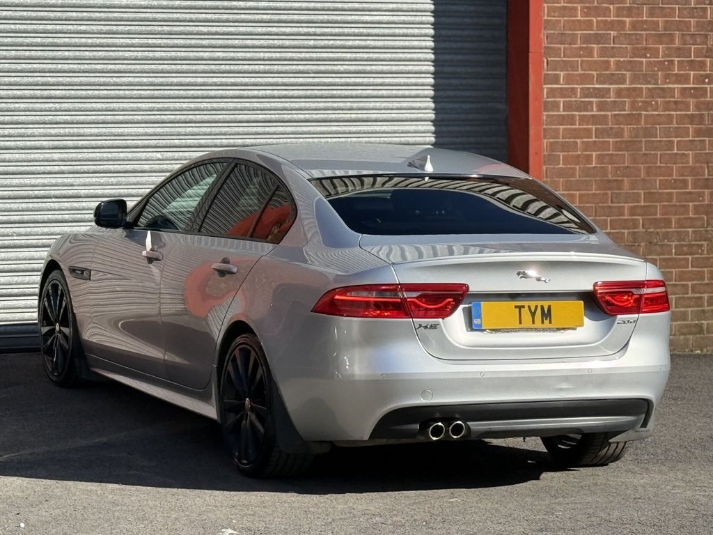 Used Jaguar XE 2015 for sale - 78154067: Photo 8