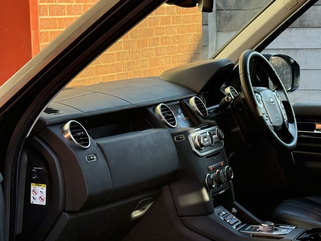 Used Land Rover Discovery 2014 for sale - 76698074: Photo 17