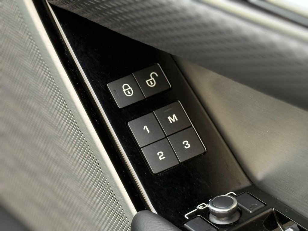 Used Land Rover Range Rover Velar 2018 for sale - 77733994: Photo 35