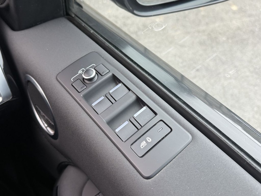 Used Land Rover Discovery 2019 for sale - 77328381: Photo 41