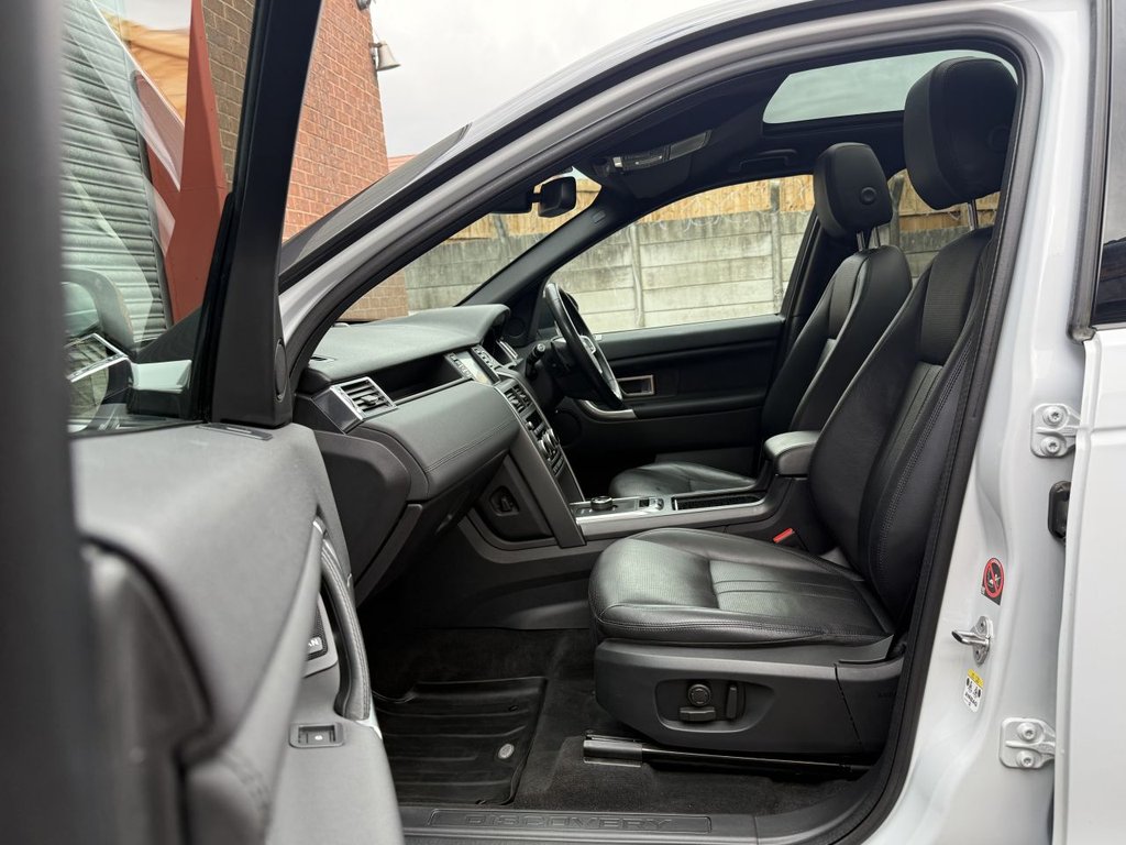 Used Land Rover Discovery Sport 2018 for sale - 76698401: Photo 12