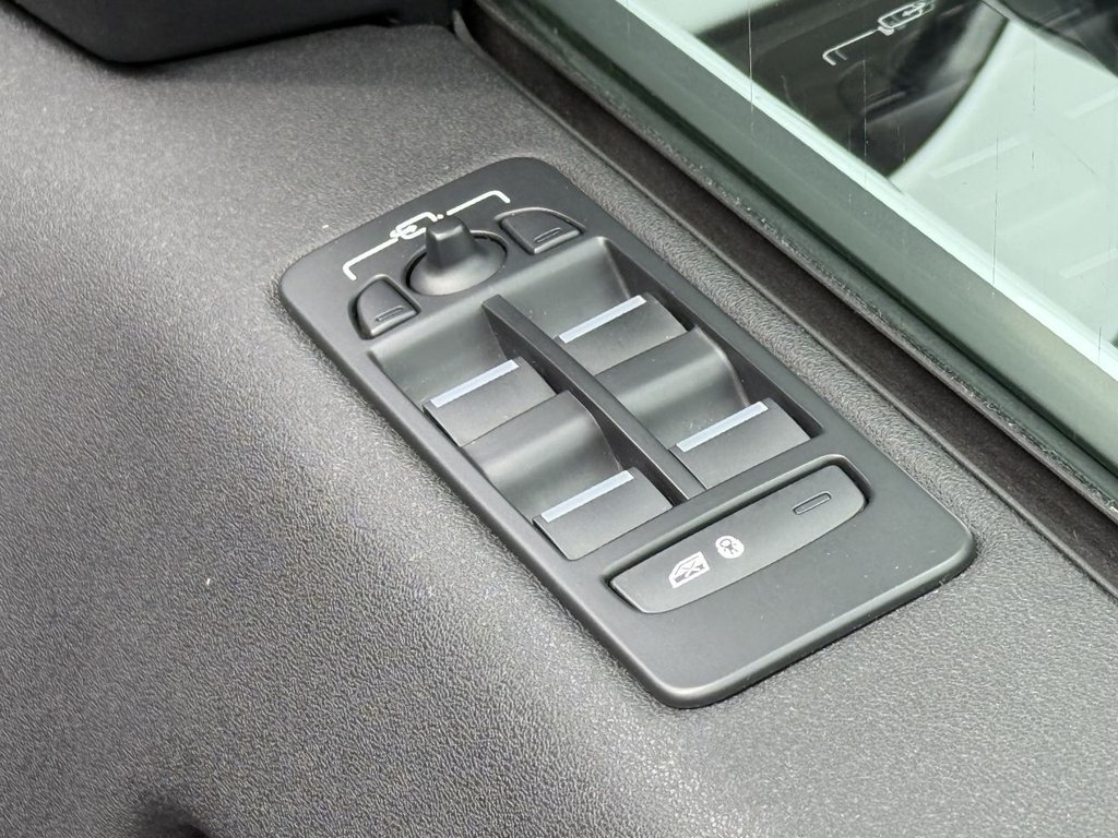 Used Land Rover Discovery Sport 2018 for sale - 76698401: Photo 41