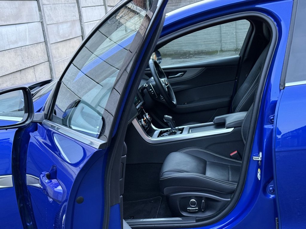 Used Jaguar XE 2019 for sale - 76900634: Photo 16