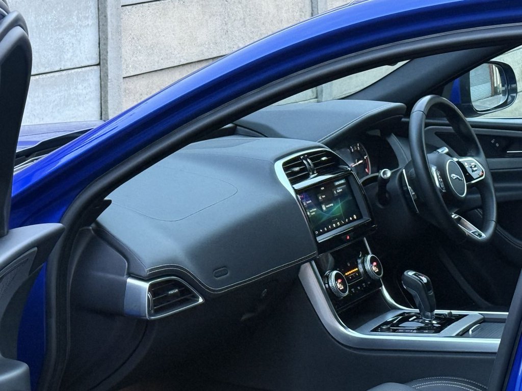 Used Jaguar XE 2019 for sale - 76900634: Photo 23