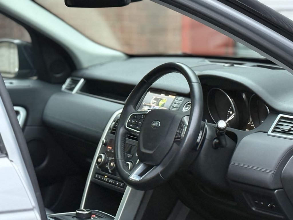 Used Land Rover Discovery Sport 2017 for sale - 77275871: Photo 10