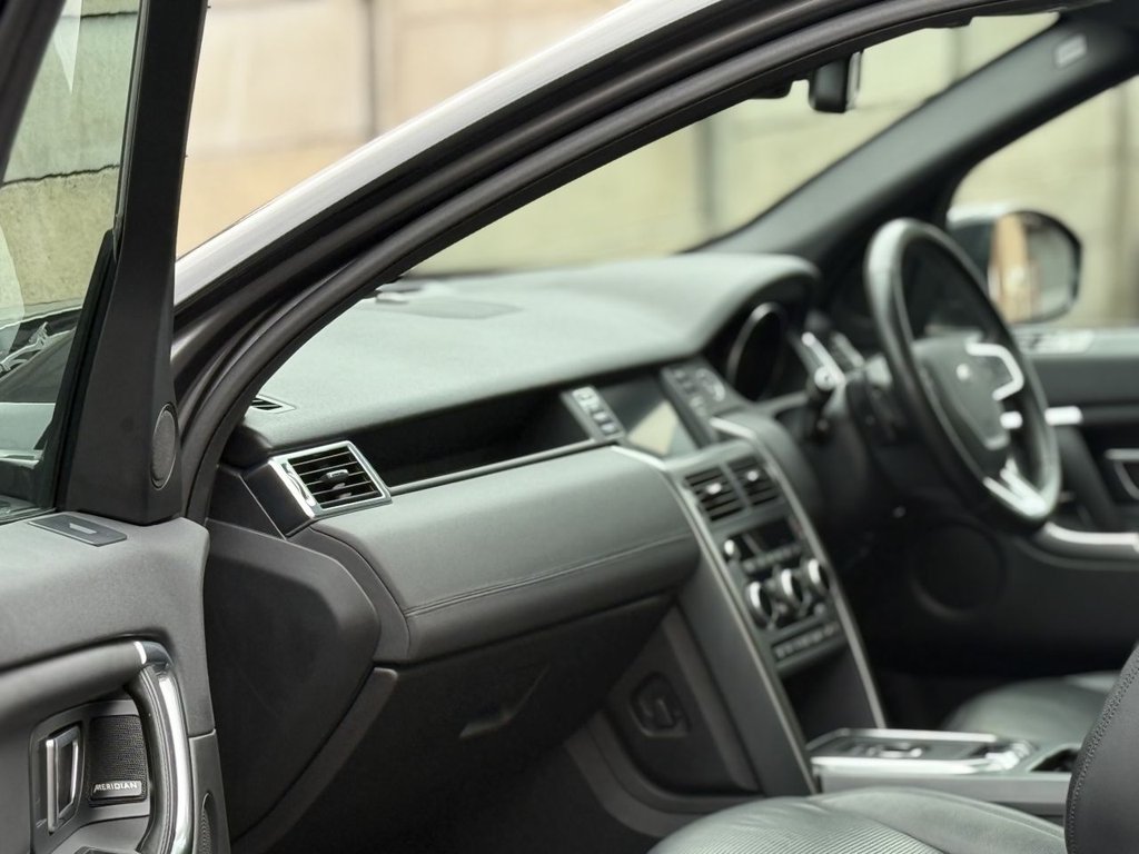 Used Land Rover Discovery Sport 2018 for sale - 77408324: Photo 12