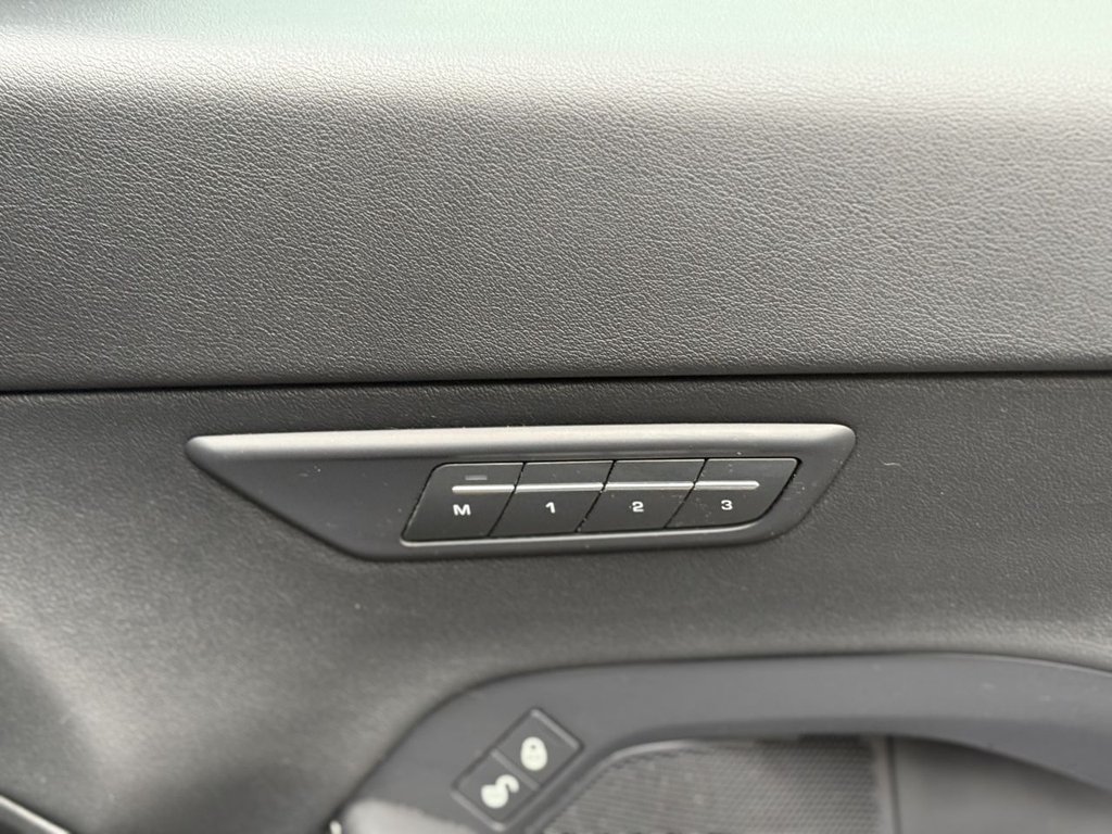 Used Jaguar E-Pace 2018 for sale - 77507875: Photo 34