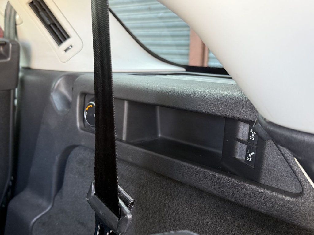 Used Land Rover Discovery Sport 2016 for sale - 78154244: Photo 35