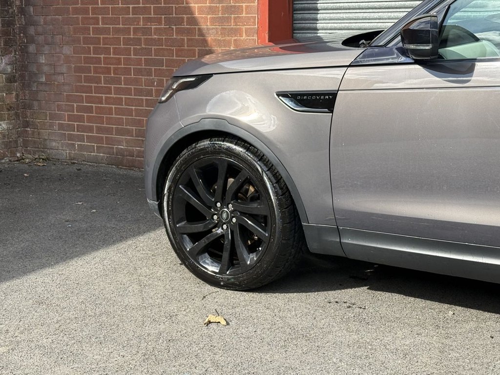 Used Land Rover Discovery 2017 for sale - 76698101: Photo 14