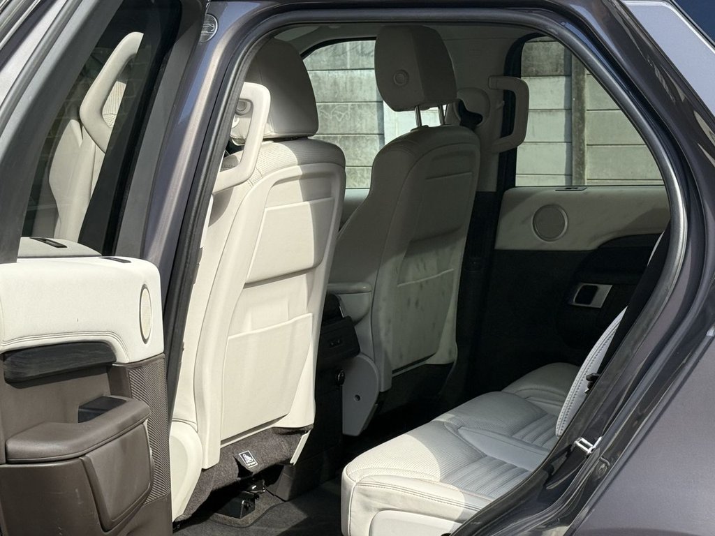 Used Land Rover Discovery 2017 for sale - 76698101: Photo 22