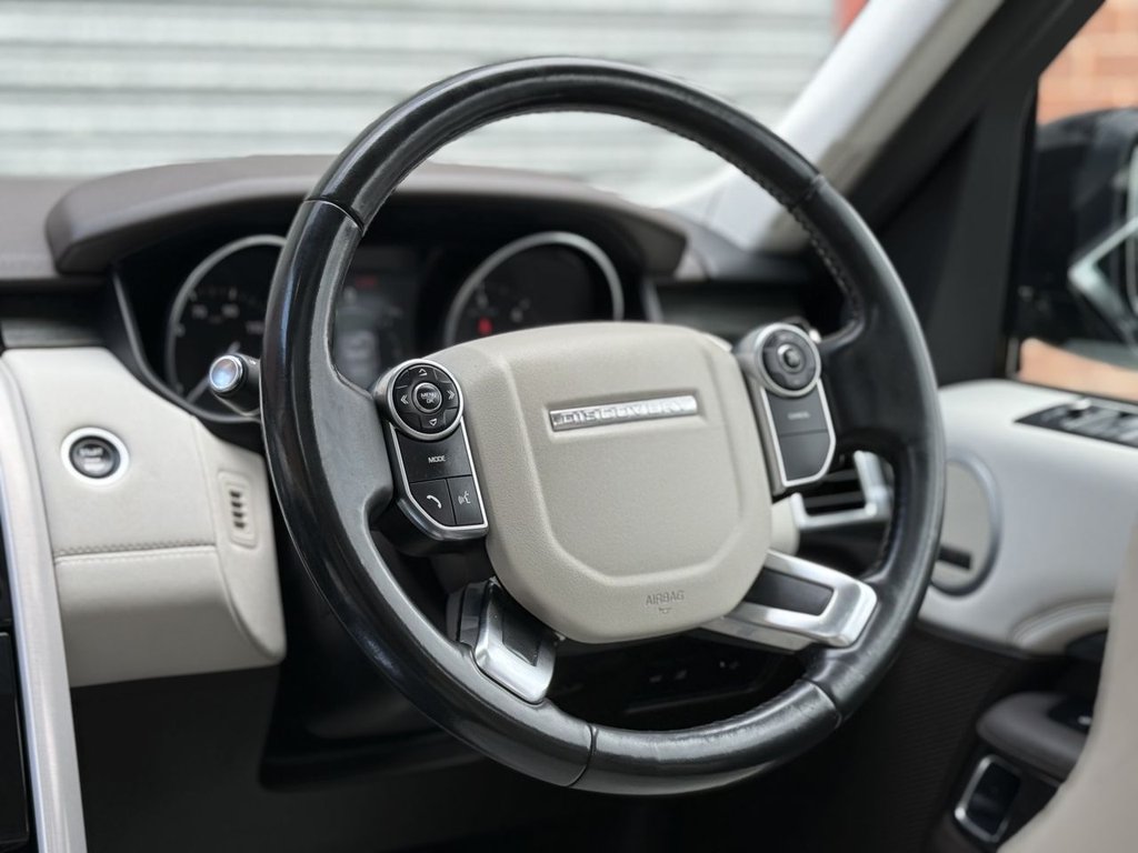 Used Land Rover Discovery 2017 for sale - 76698101: Photo 33