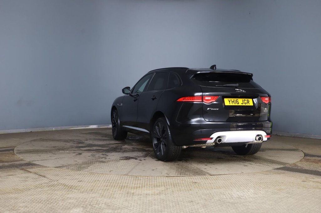 Used Jaguar F-Pace 2016 for sale - 77680977: Photo 8