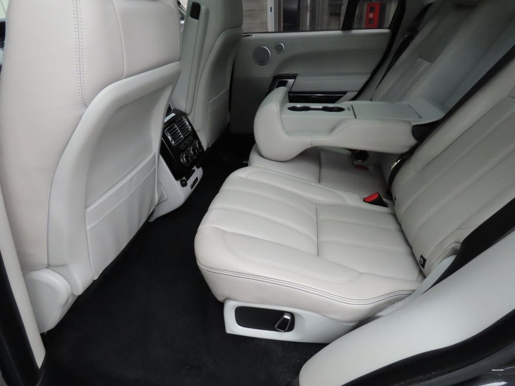 Used Land Rover Range Rover 2014 for sale - 77642679: Photo 10