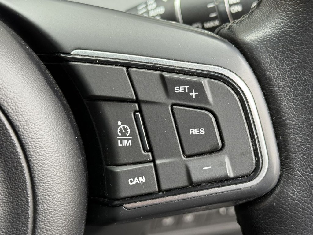 Used Jaguar E-Pace 2018 for sale - 77110510: Photo 34