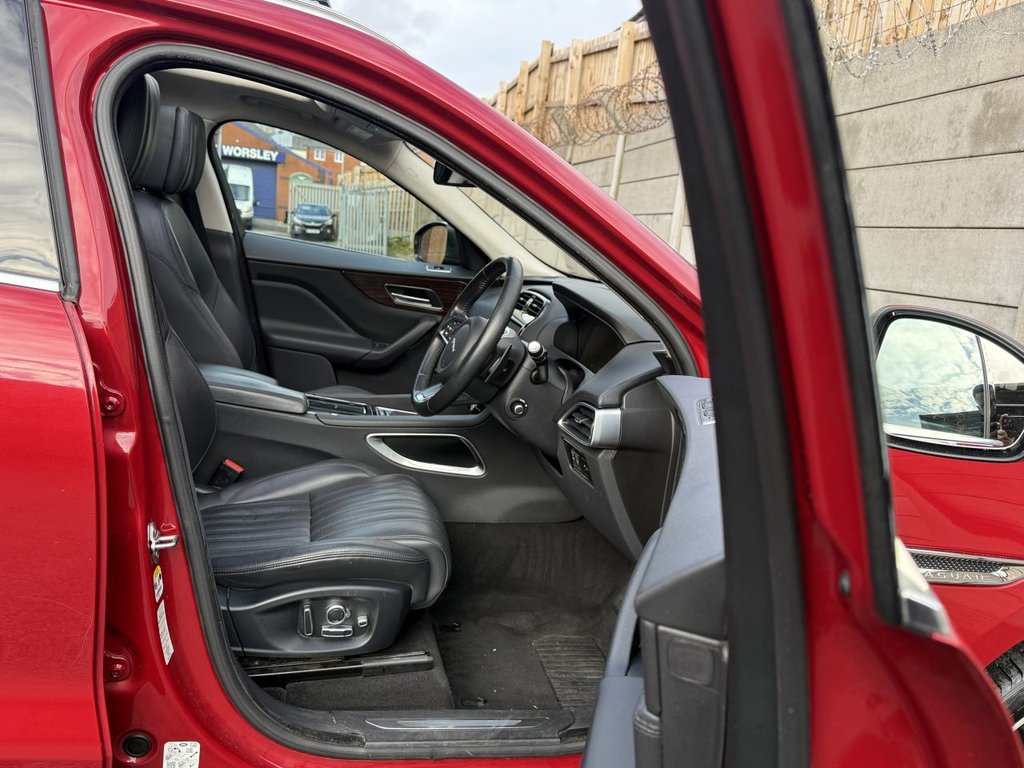 Used Jaguar F-Pace 2017 for sale - 76841326: Photo 16