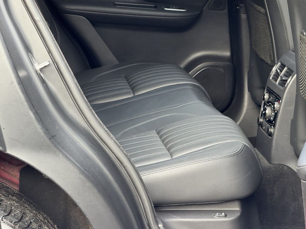 Used Jaguar F-Pace 2017 for sale - 76841326: Photo 19