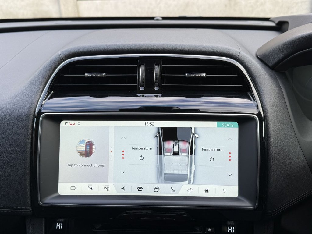 Used Jaguar F-Pace 2017 for sale - 76841326: Photo 29