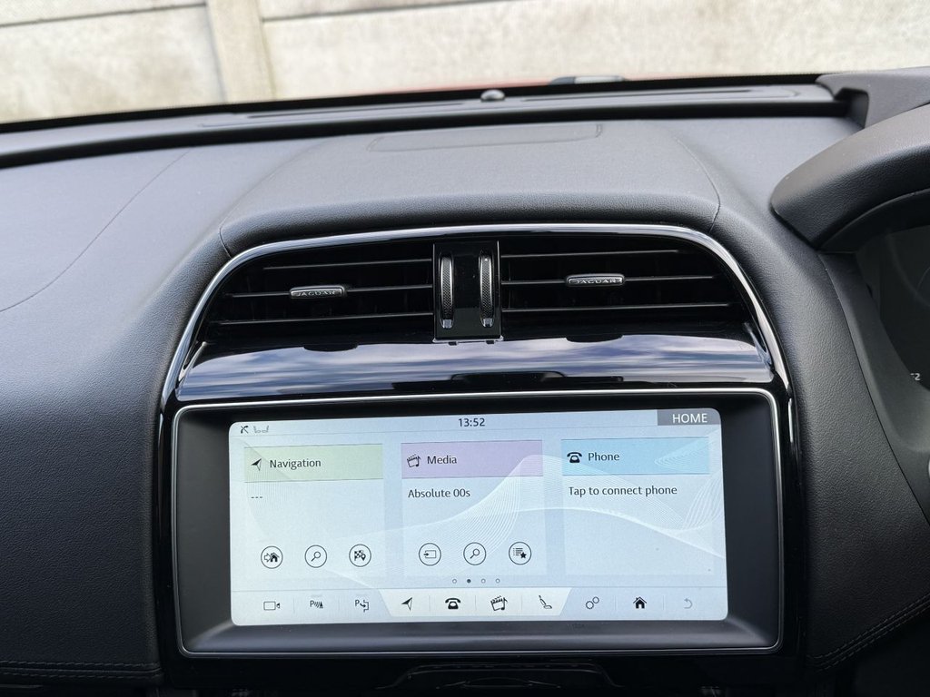 Used Jaguar F-Pace 2017 for sale - 76841326: Photo 30