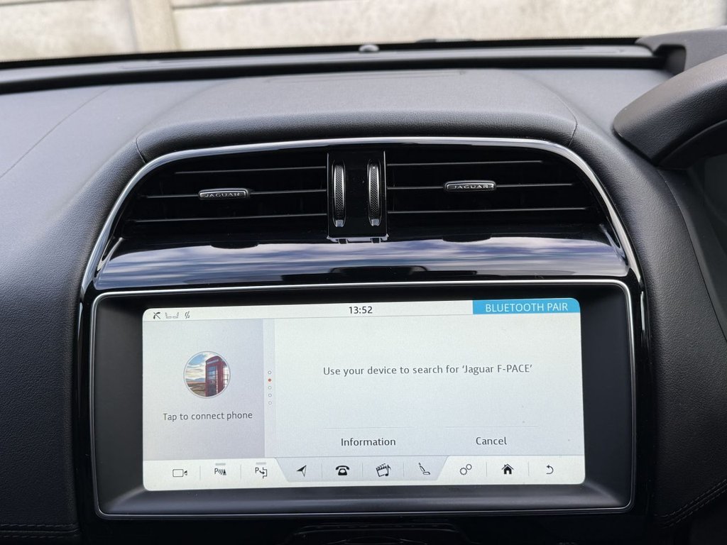 Used Jaguar F-Pace 2017 for sale - 76841326: Photo 31