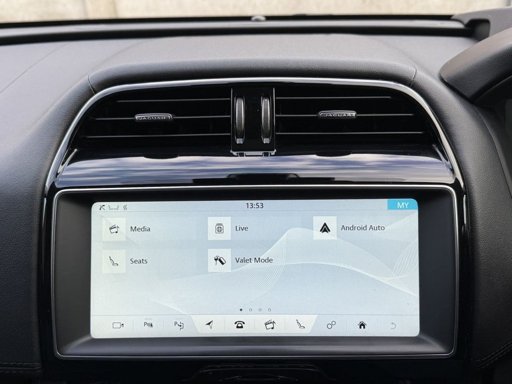 Used Jaguar F-Pace 2017 for sale - 76841326: Photo 32