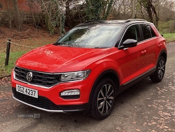 Used Volkswagen T-Roc 2019 for sale - 76522623: Photo