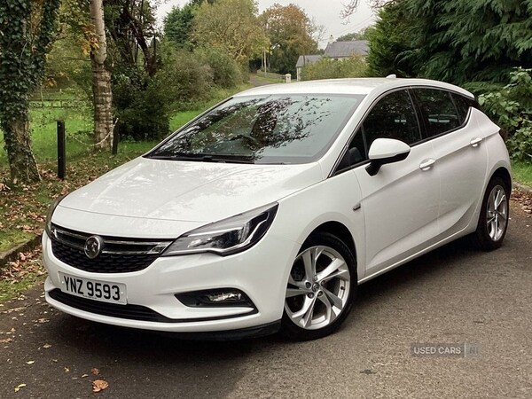 Used Vauxhall Astra 2017 for sale - 76248255: Photo 1