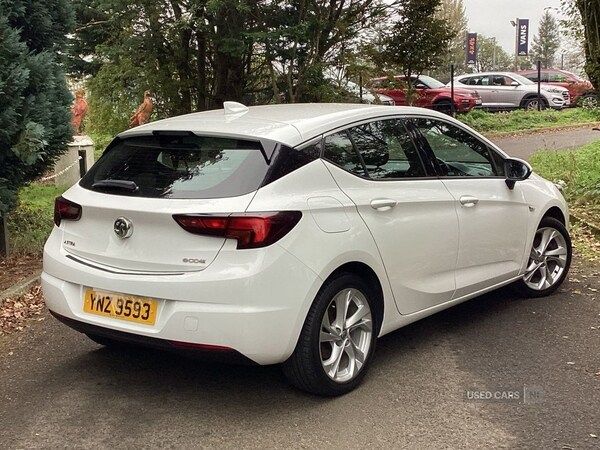 Used Vauxhall Astra 2017 for sale - 76248255: Photo 2