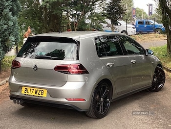 Used Volkswagen Golf 2017 for sale - 75742044: Photo