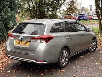 Used Toyota Auris 2017 for sale - 76409676: Photo