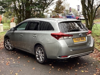 Used Toyota Auris 2017 for sale - 76409676: Photo