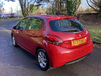Used Peugeot 208 2015 for sale - 77030516: Photo