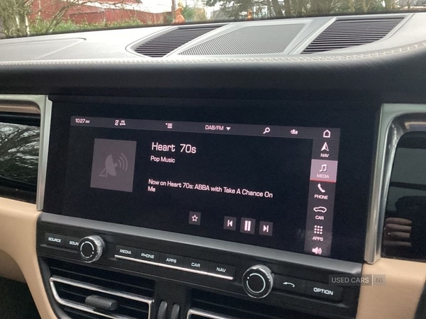 Used Porsche Macan 2020 for sale - 77346111: Photo 21