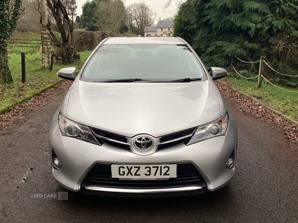 Used Toyota Auris 2014 for sale - 77041120: Photo 2