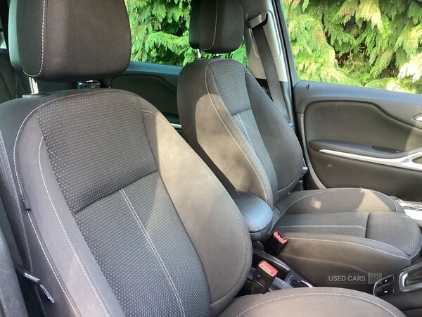 Used Vauxhall Zafira Tourer 2017 for sale - 78048686: Photo 13