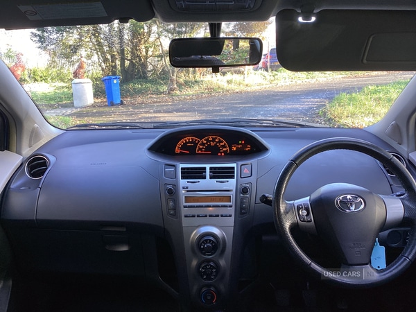 Used Toyota Yaris 2011 for sale - 76409789: Photo 12