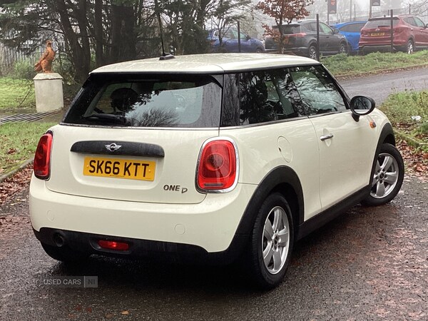 Used MINI Hatch 2016 for sale - 76667637: Photo 3