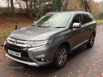 Used Mitsubishi Outlander 2017 for sale - 76500441: Photo