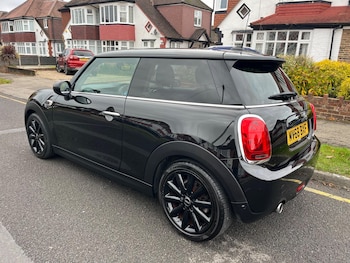 Used MINI Hatch 2018 for sale - 77396435: Photo